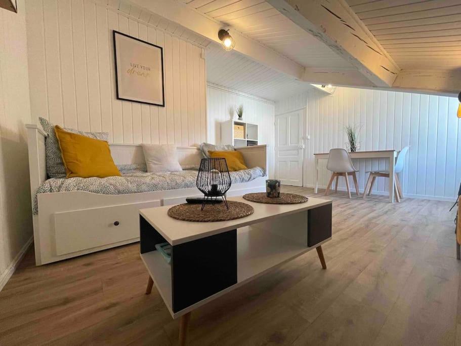 Studio Cosy, En Centre, Proche Gare, Vue Degagee Valence  Exterior foto